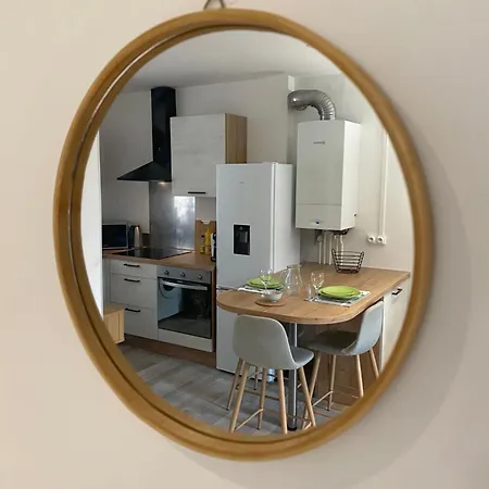 Verger - Parking Gratuit - Calme Apartman Chambéry