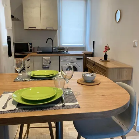Verger - Parking Gratuit - Calme Apartment