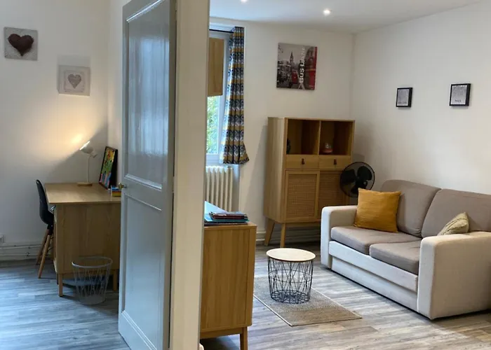 Verger - Parking Gratuit - Calme Apartament