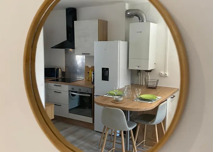 Verger - Parking Gratuit - Calme Apartament Chambéry